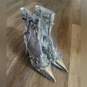Jeffrey Campbell Metallic Silver Alt Rock Ankle boots 8.5